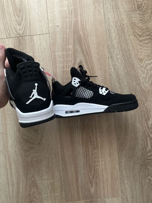 Jordan 4 White Thunder (Marimea 38)
