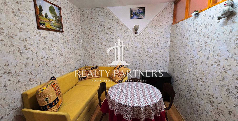 Преустроен в двустаен апартамент в кв. Мошино гр. Перник