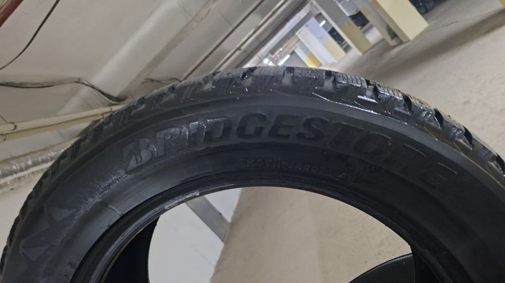 Шины шипованные Bridgestone blizzak spike 4шт