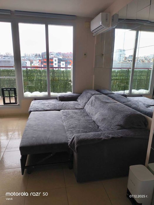 Разтегателен диван с ракла