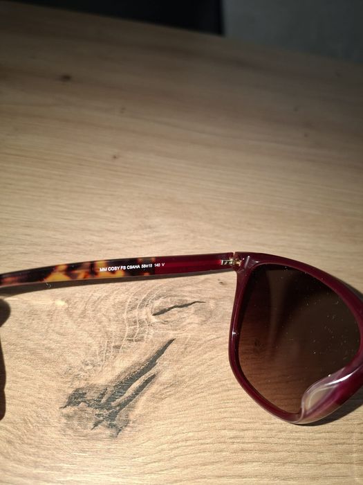 Ochelari soare MaxMara ,originali noi ,dar fara ambalaj,stare impecabilă
