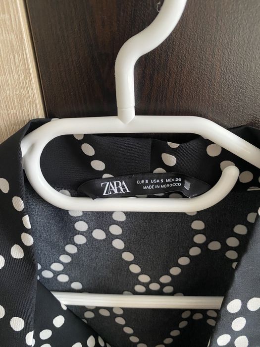 Елегантна блуза Zara