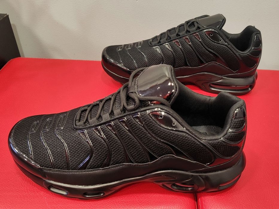 Черни маратонки имитация на Nike Air Max Plus Triple Black