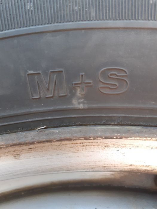 Бусова гума с джанта 205/65/R16С