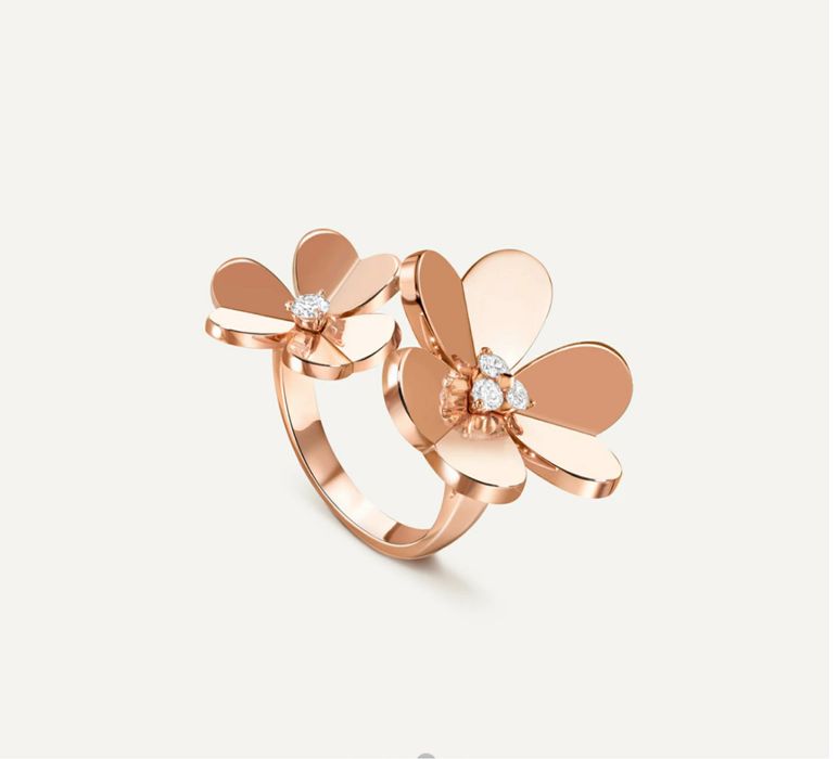 Позлатени бижута “Frivole” by Van Cleef & Arpels