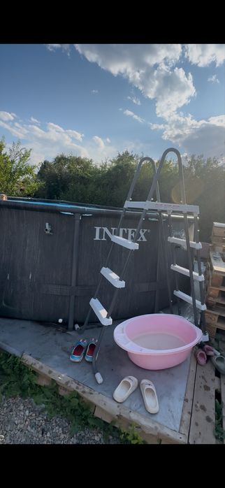 Продам бассейн intex 16 куб