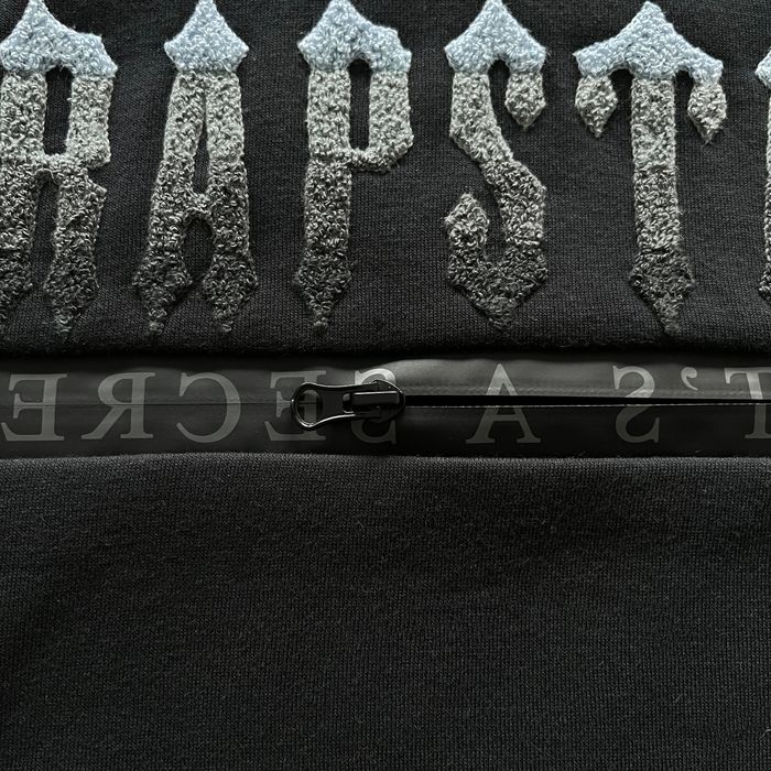 Trapstar Chenille Decoded 2.0 Tracksuit Qr code