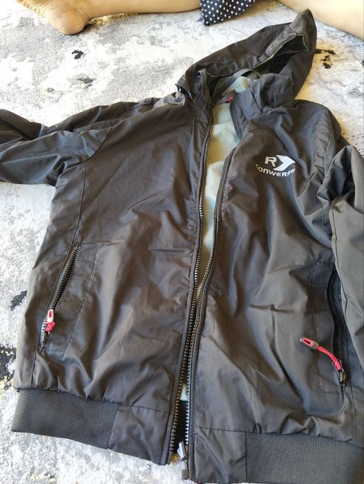 Куртка на мальчика 9-10