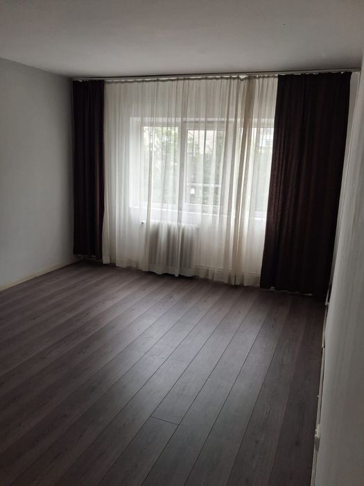 Apartament 3 camere zona Andrei Saguna