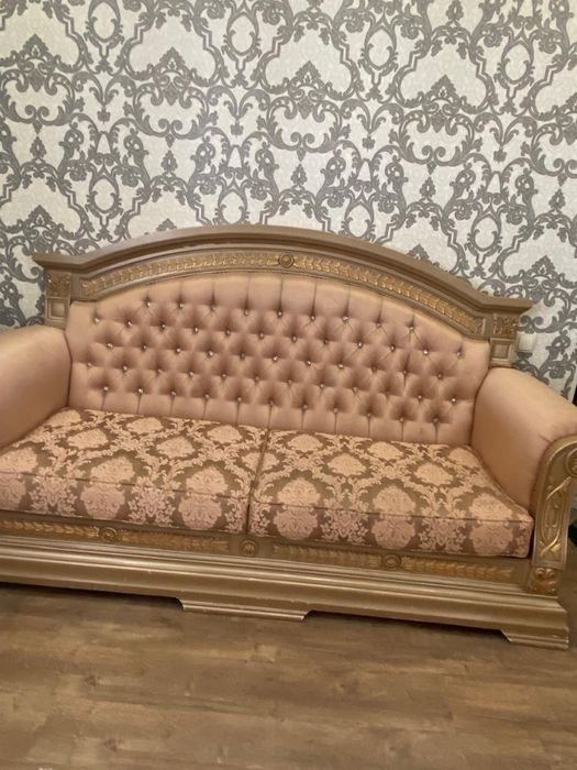 Диван в хорошем состоянии.50 мын