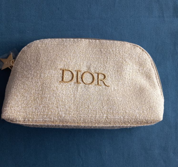 CHRISTIAN DIOR LE RITUEL ÉCLAT NATUREL Dior - Le Rituel Eclat Naturel Trousse + Lip Glow + Fard à