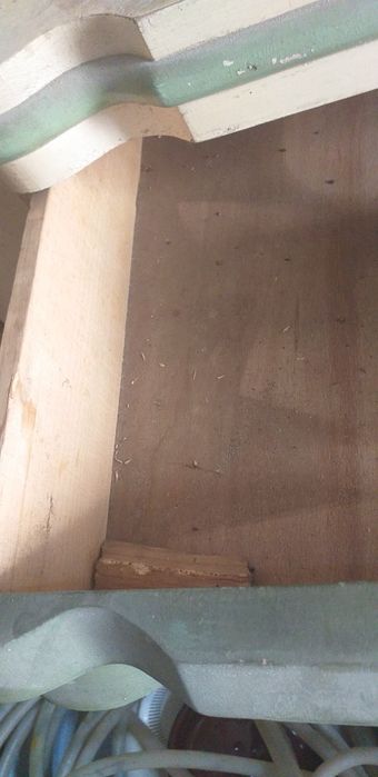 Mobilă de bucatarie veche