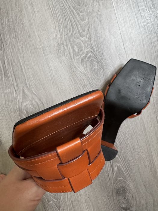ZARA мюли кожаные