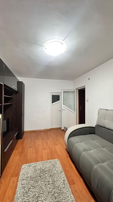 Garsoniera de inchiriat Razboieni