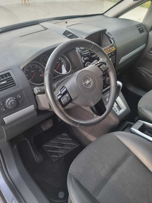 Opel zafira b automat