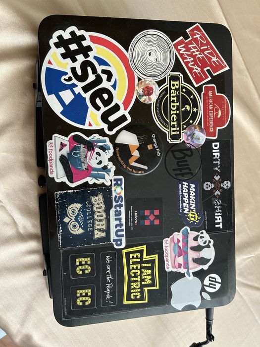 Vand Laptop Hp, functioneaza perfect, Windows 11 Pro