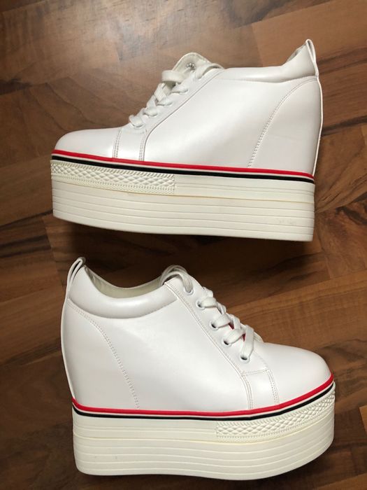 Дамски бели кецове на платформа, № 36.