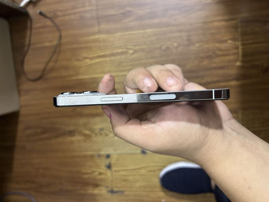 Iphone 13 pro.   Srochna sotiladi