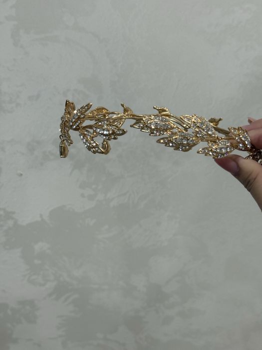 Продам диадему женскую