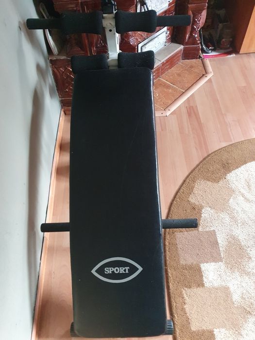 Aparat pentru abdomen plus gantere