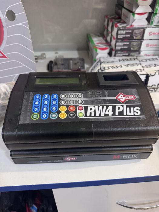 ПРОДАВА СЕ Напълно Оборудван Ключарски Бизнес - Готов за Работа!