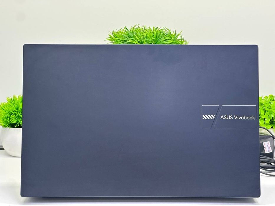 Asus Vivobook core i3-1215u