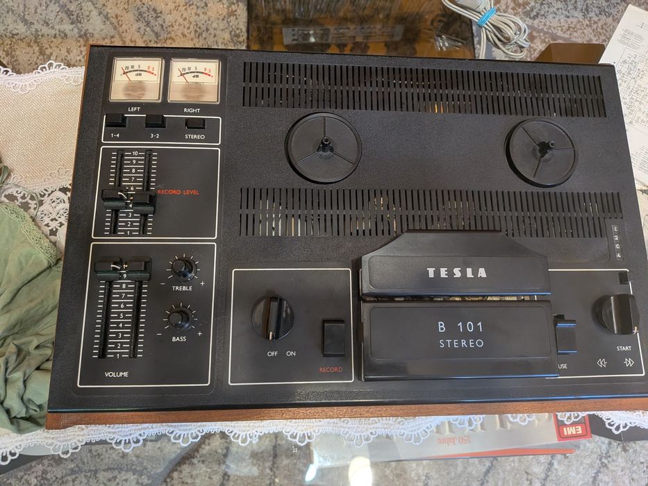 Magnetofon  Tesla B101 Stereo  foarte RAR!