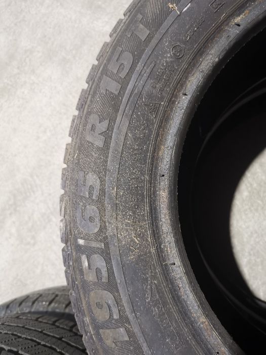 Vând cauciucuri de iarnă