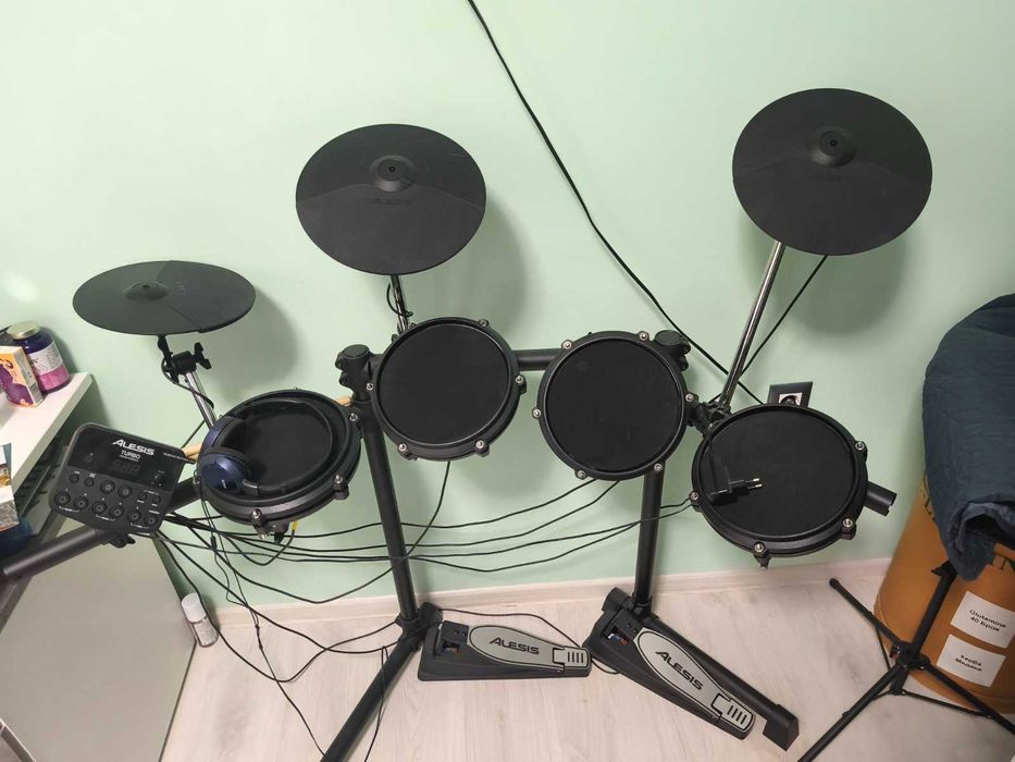 Електрони Барабани Alesis.Като нови!