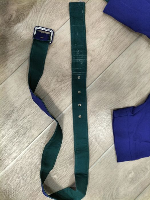 Продам костюмы 52-54размер