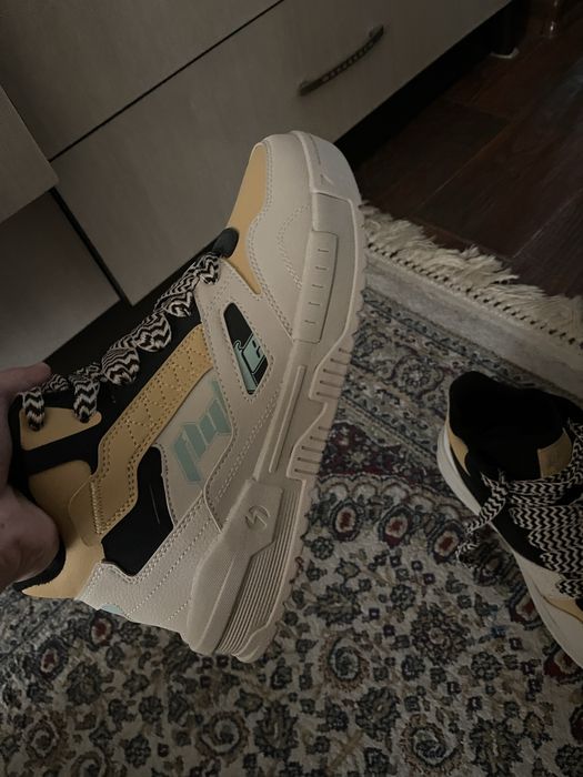 продам обувь срочно