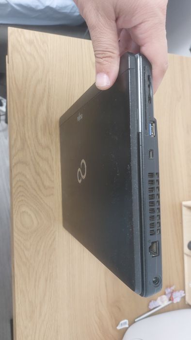 Laptop sh Fujitsu P702, i5-3320M, 8Gb DDR3, 320Gb hdd
