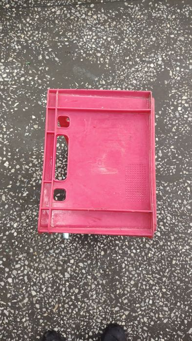 Yelim yashiklar sotiladiv 1/2 marta iwlatilgan gosh solsaxam boladi