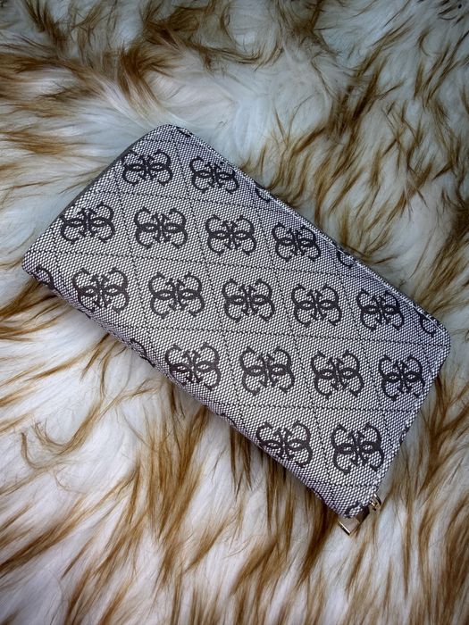 Portofel Guess de dama