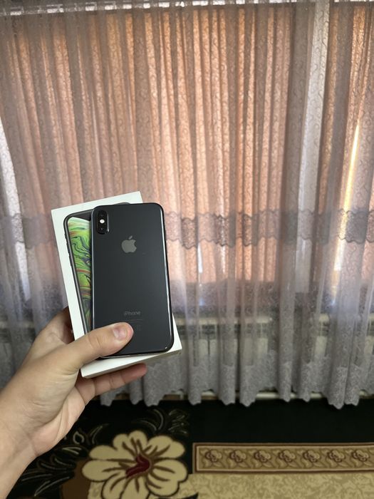 IPhone Xs black 64 gb