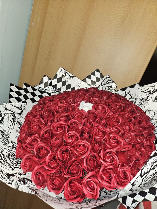 Букет 101 червени рози