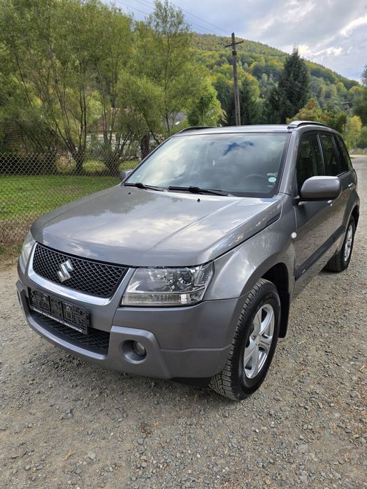 Suzuki Grand Vitara 2006 benzină, 4.903 € — imagine 1