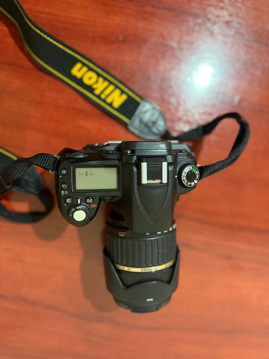 Nikon d90 cu obiectiv tamron 18-200 f4,5/6,3