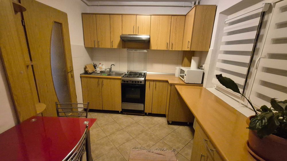Proprietar inchiriez garsoniera spatioasa