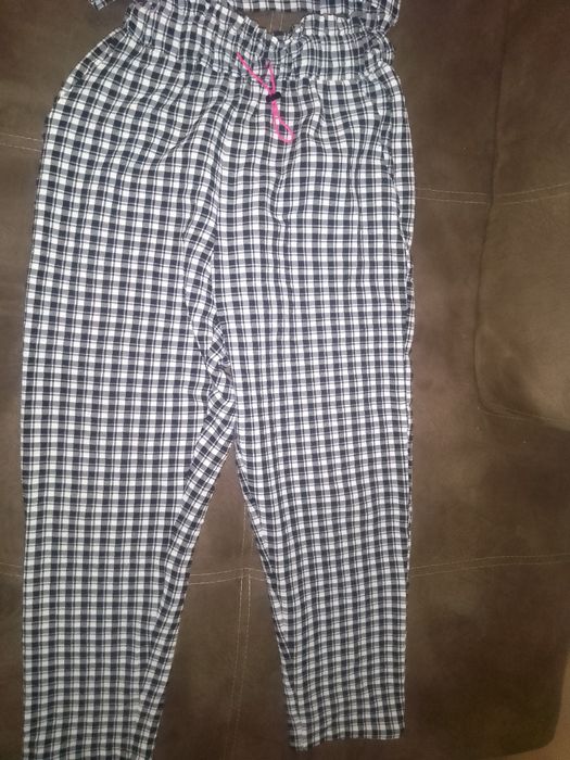 Дамски спортно-елегантен костюм