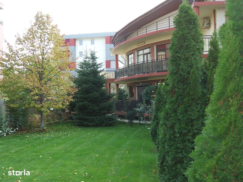 Complex imobiliar complet în Bragadiru | Vilă VIP + Casă + 2 terenuri
