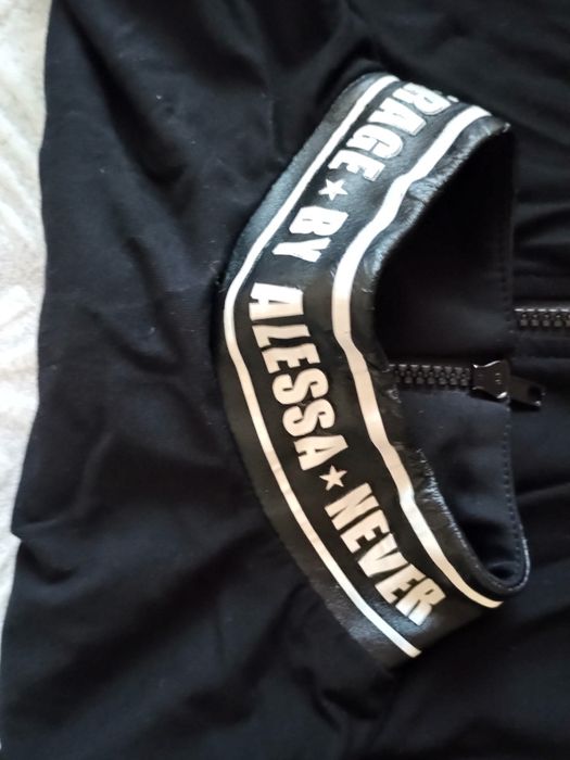 Алеса блузи, много запазени