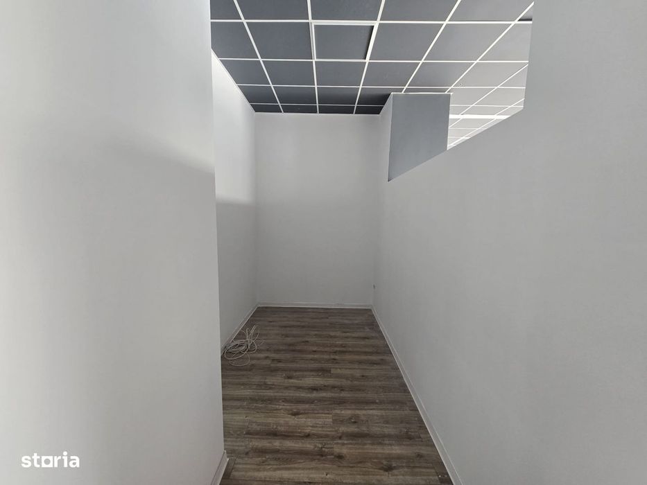 Inchiriere Spatiu Comercial Vitrat, 100mp - Bucium