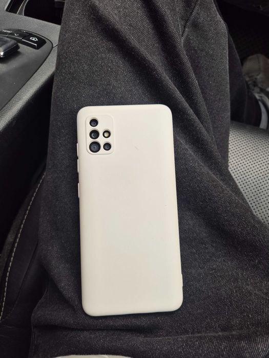 Samsung a51 телефон