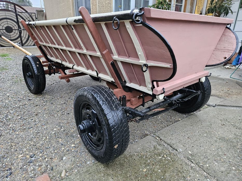 Vând caruta moteasca