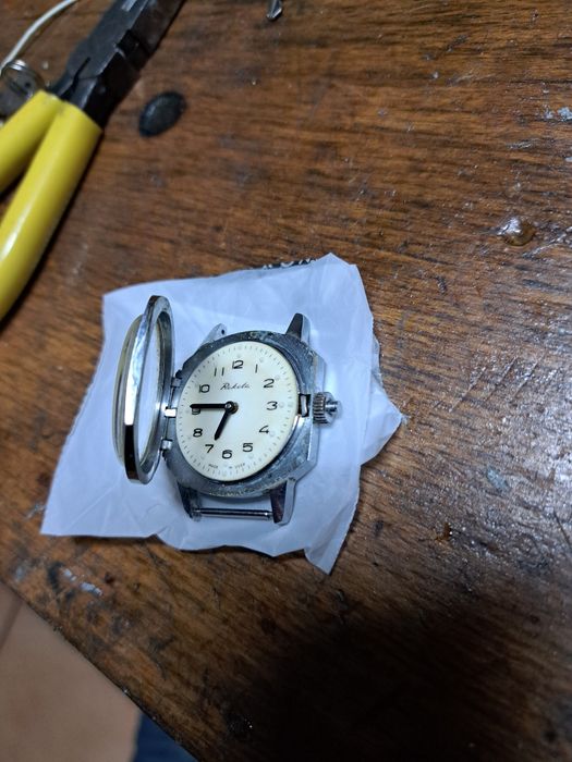 Vând ceas Raketa nevăzători