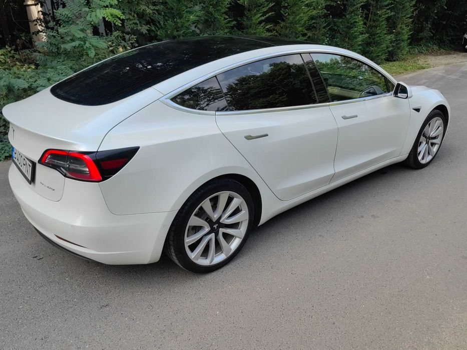 Tesla Model 3 Long Range AWD 500km autonomie