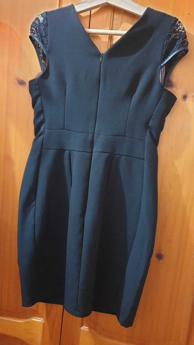 Изискана черна рокля, нова