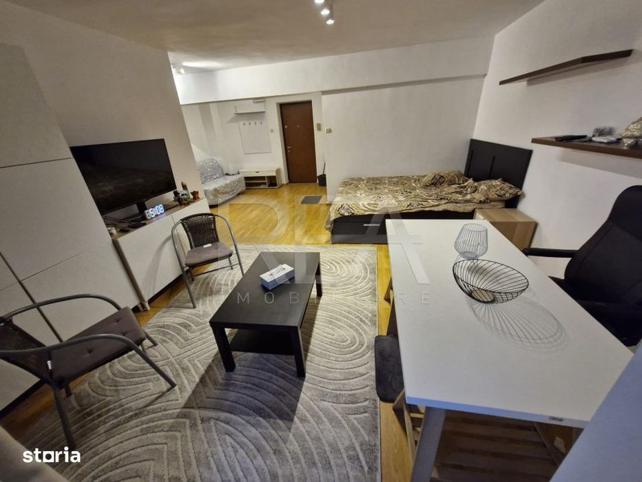 Garsoniera foarte aproape de statia de autobuz 104