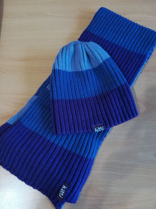 Детски сет шапка и шал